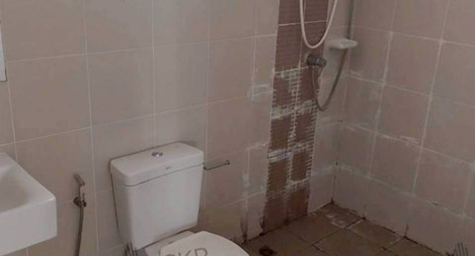 For rent and for sale 3 bedrooms townhouse in Bang Khun Thian, Bangkok
