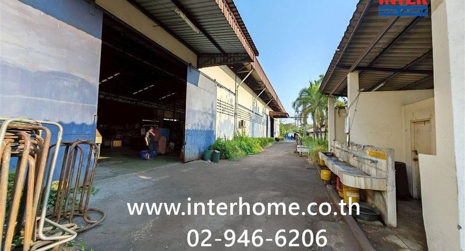 Almacén en venta de 4 habitaciones en Nakhon Chai Si, Nakhon Pathom