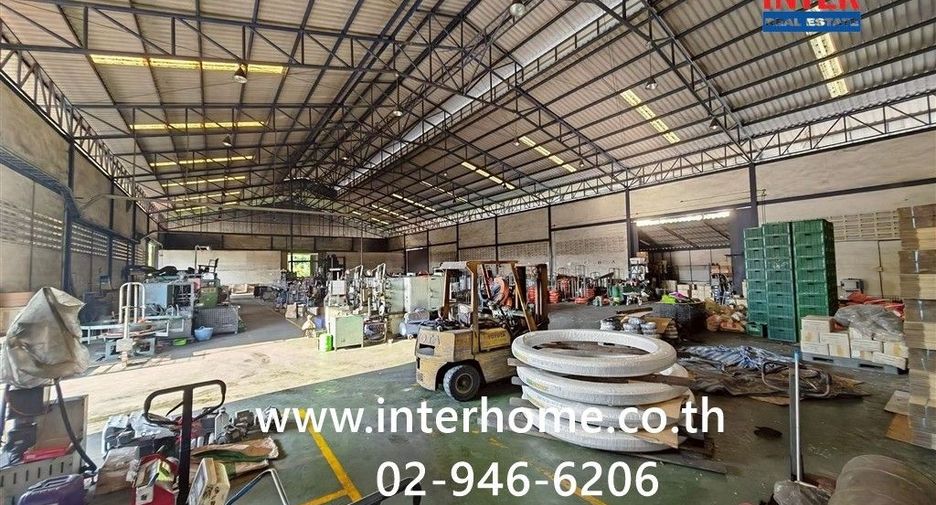 Almacén en venta de 4 habitaciones en Nakhon Chai Si, Nakhon Pathom