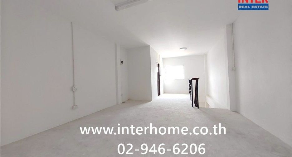For sale 3 bedrooms retail Space in Mueang Nakhon Pathom, Nakhon Pathom