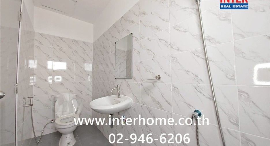 For sale 3 bedrooms retail Space in Mueang Nakhon Pathom, Nakhon Pathom