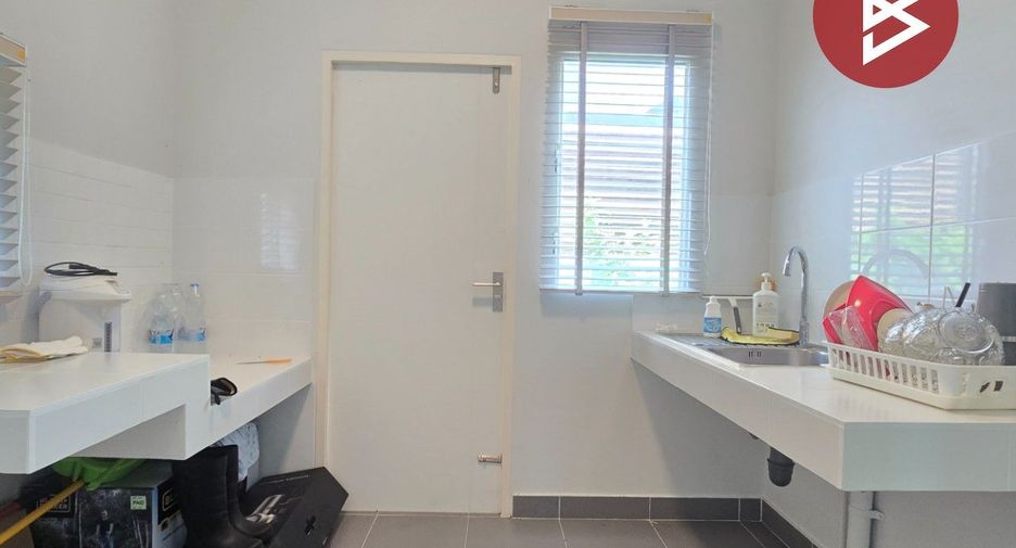 For sale 3 bedrooms house in Mueang Samut Prakan, Samut Prakan
