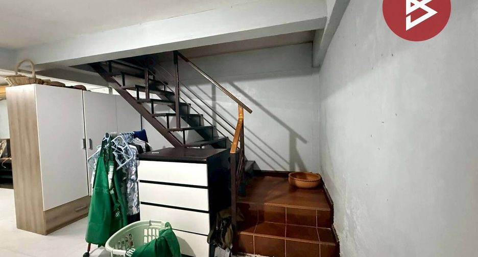 For sale 2 ベッドルーム townhouse in Wang Thonglang, Bangkok