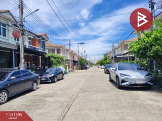 For sale 3 bedrooms townhouse in Khlong Sam Wa, Bangkok