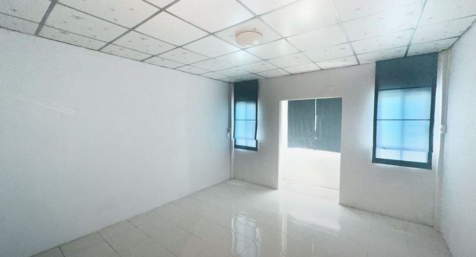 For sale 2 bedrooms townhouse in Khan Na Yao, Bangkok