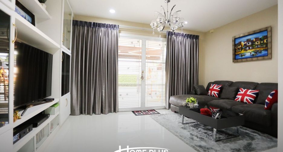 For sale 3 bedrooms townhouse in Bueng Kum, Bangkok