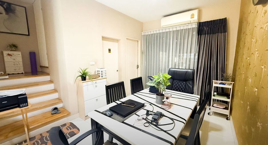 For sale 3 bedrooms townhouse in Bueng Kum, Bangkok