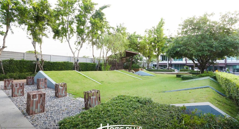 For sale 3 bedrooms townhouse in Bueng Kum, Bangkok