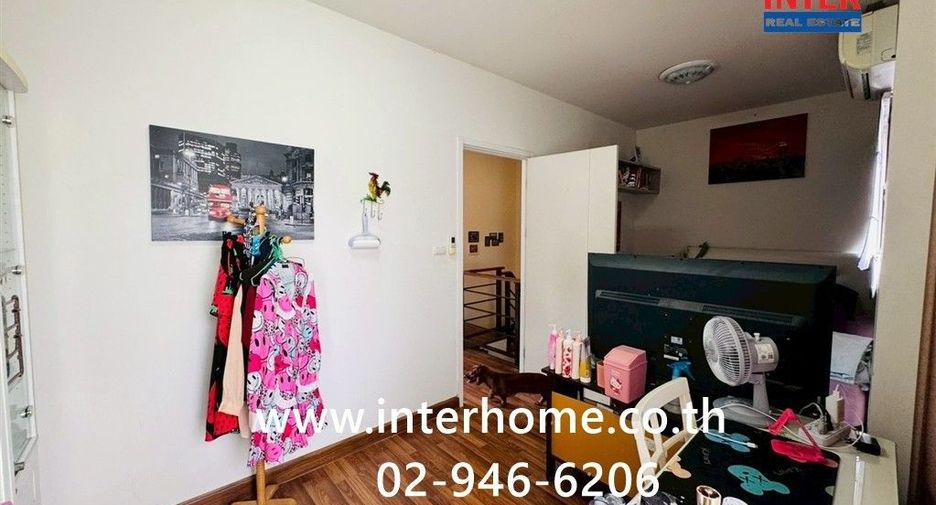 Reihenhaus zum Kauf mit 3 Zimmer in Suan Luang, Bangkok
