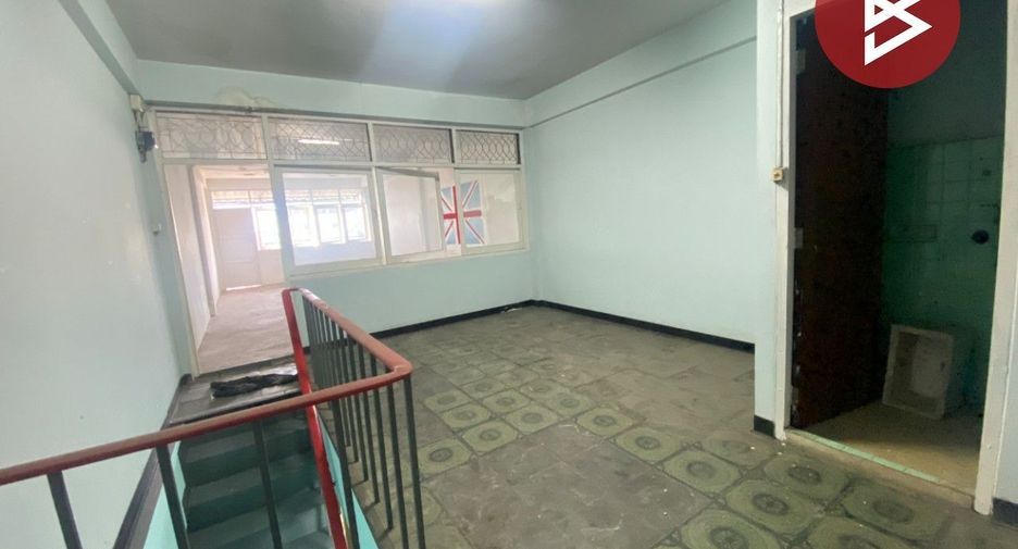 For sale 5 bedrooms retail Space in Si Racha, Chonburi