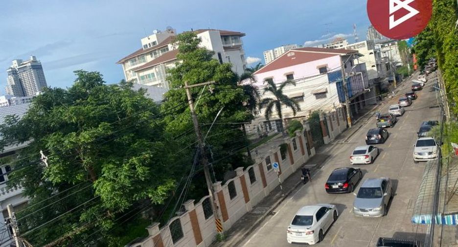 For sale 5 bedrooms retail Space in Si Racha, Chonburi