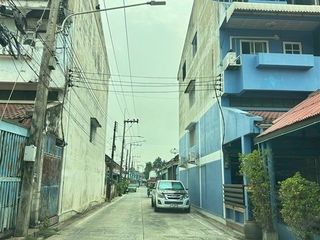 For sale 3 bedrooms townhouse in Mueang Pathum Thani, Pathum Thani