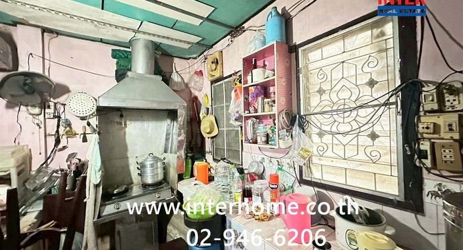 Casa adosada en venta de 3 habitaciones en Mueang Pathum Thani, Pathum Thani