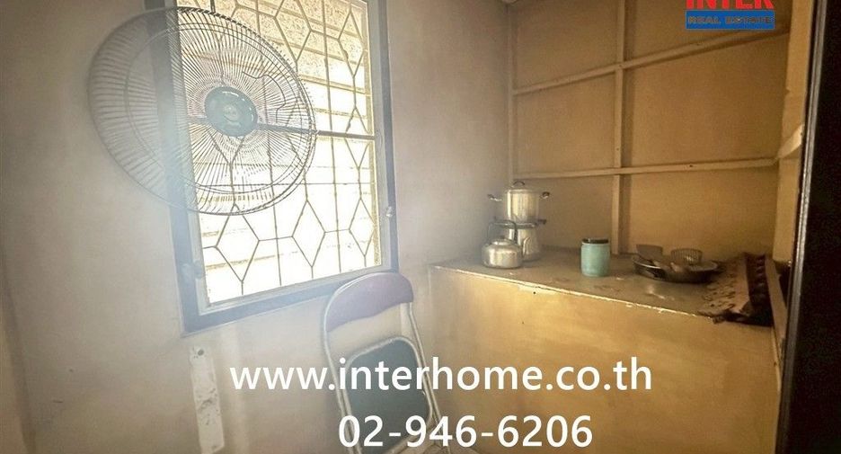 Casa adosada en venta de 3 habitaciones en Mueang Pathum Thani, Pathum Thani