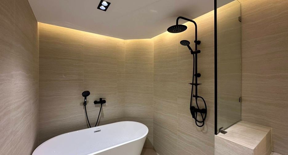For sale 2 bedrooms apartment in Mueang Chiang Mai, Chiang Mai