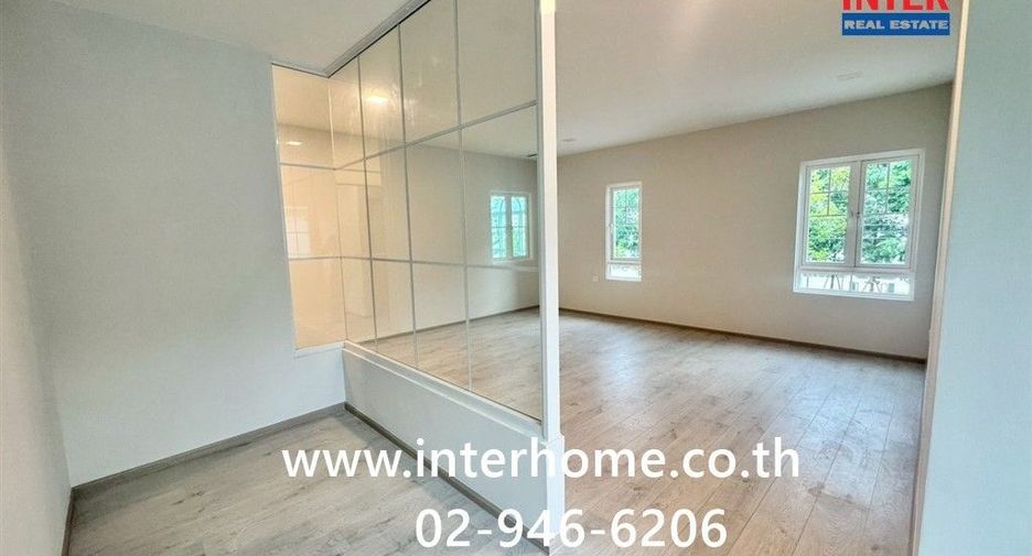 Casa en venta de 4 habitaciones en Nong Khaem, Bangkok