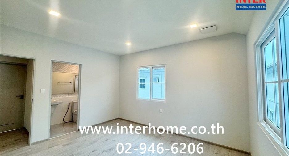 Casa en venta de 4 habitaciones en Nong Khaem, Bangkok