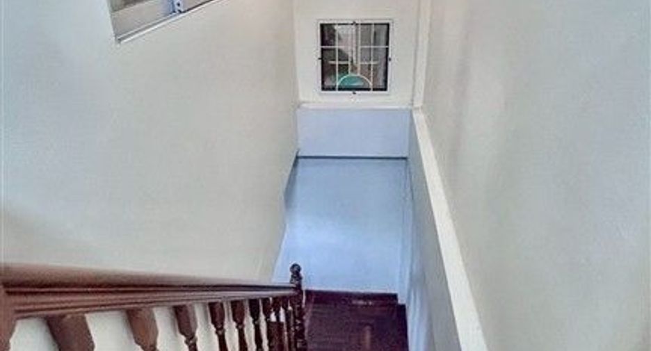 Casa adosada en venta de 3 habitaciones en Lat Phrao, Bangkok