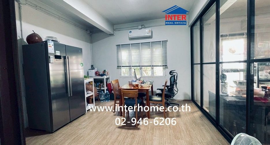 For sale 5 bedrooms house in Khlong Sam Wa, Bangkok