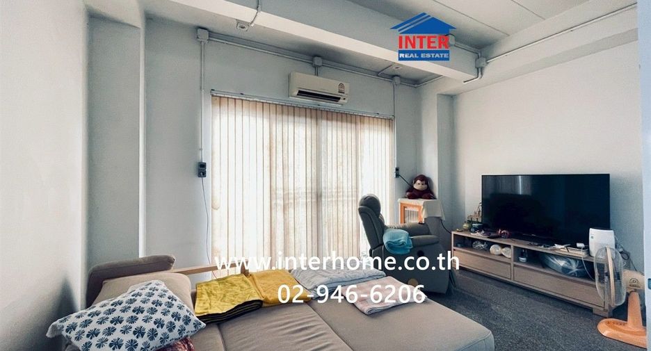 For sale 5 bedrooms house in Khlong Sam Wa, Bangkok