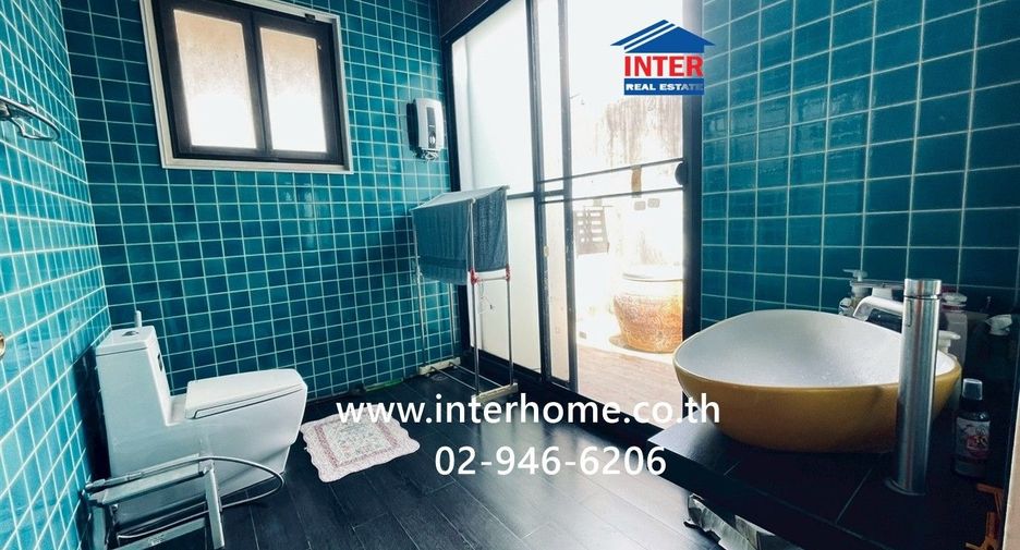 For sale 5 bedrooms house in Khlong Sam Wa, Bangkok
