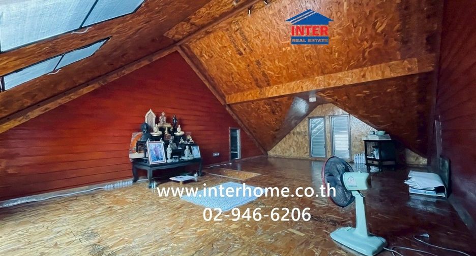 For sale 5 bedrooms house in Khlong Sam Wa, Bangkok
