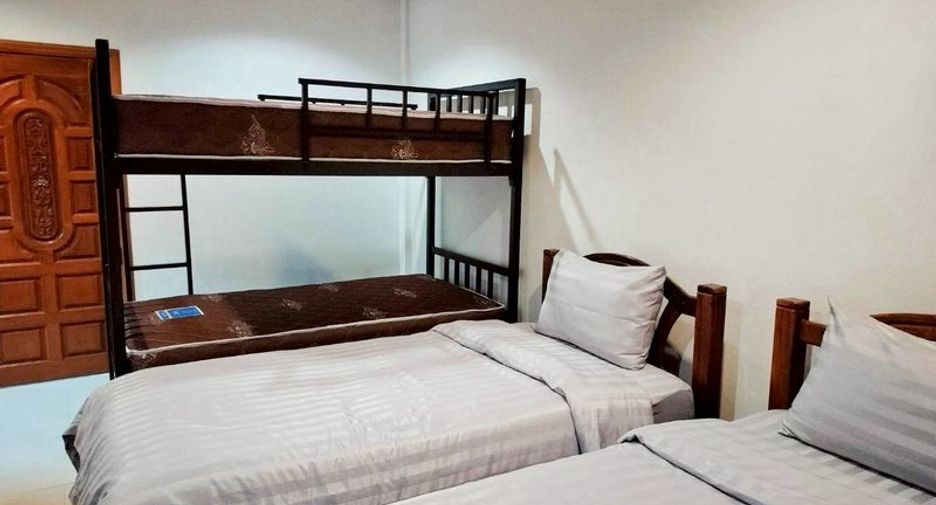 For rent and for sale 5 bedrooms villa in Bang Lamung, Chonburi