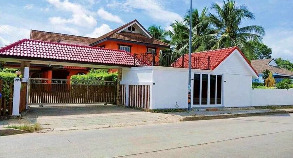 For rent and for sale 5 bedrooms villa in Bang Lamung, Chonburi