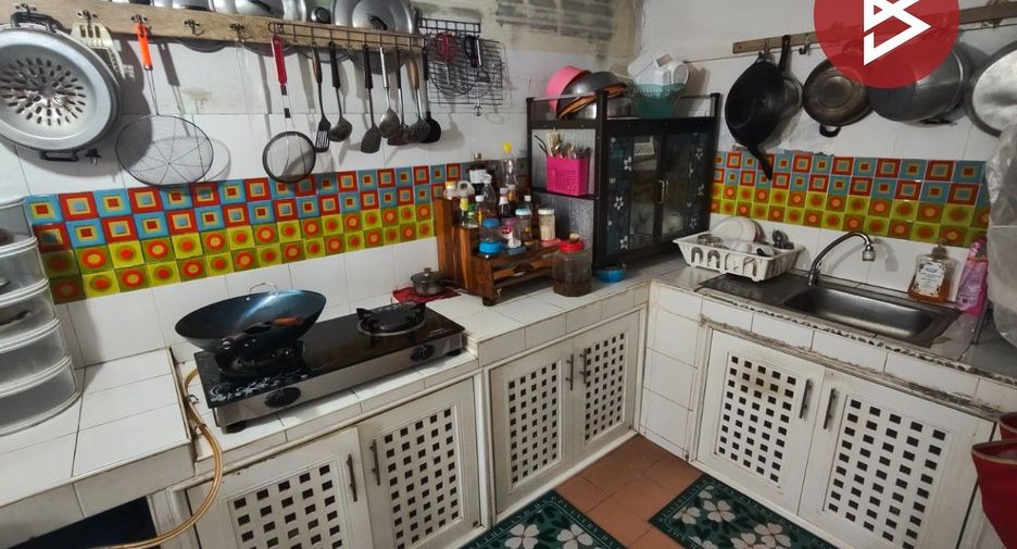 À vendre 3 chambres maison de ville à Bang Phli, Samut Prakan