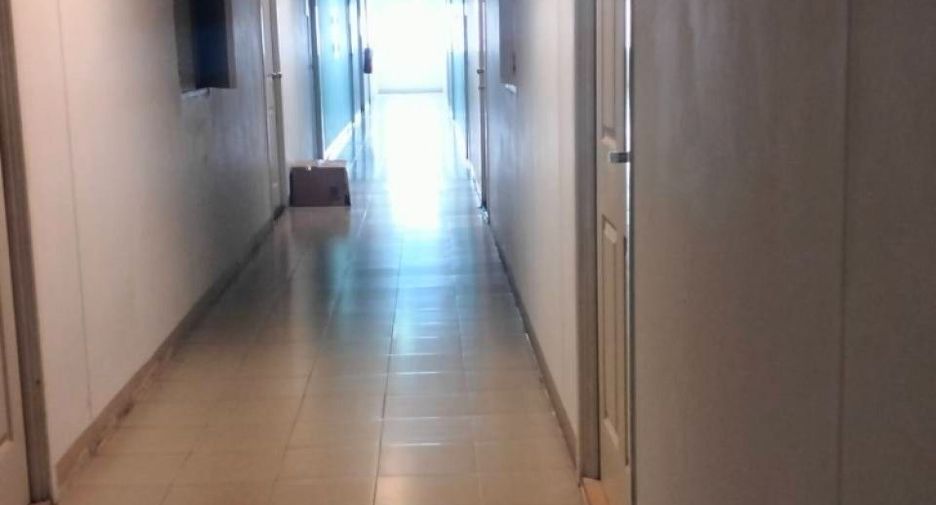 For sale 1 Beds condo in Wang Thonglang, Bangkok