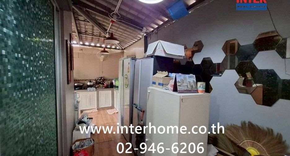 ขาย 3 ห้องนอน ทาวน์เฮ้าส์ ใน เมืองปทุมธานี, ปทุมธานี