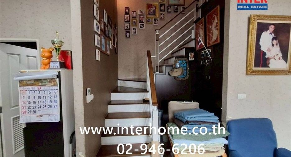 ขาย 3 ห้องนอน ทาวน์เฮ้าส์ ใน เมืองปทุมธานี, ปทุมธานี