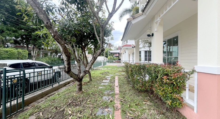 For rent 3 bedrooms house in Mueang Chiang Mai, Chiang Mai