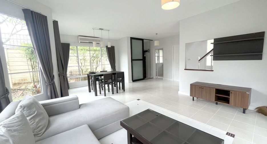 For rent 3 bedrooms house in Mueang Chiang Mai, Chiang Mai