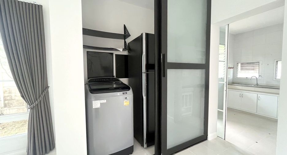 For rent 3 bedrooms house in Mueang Chiang Mai, Chiang Mai