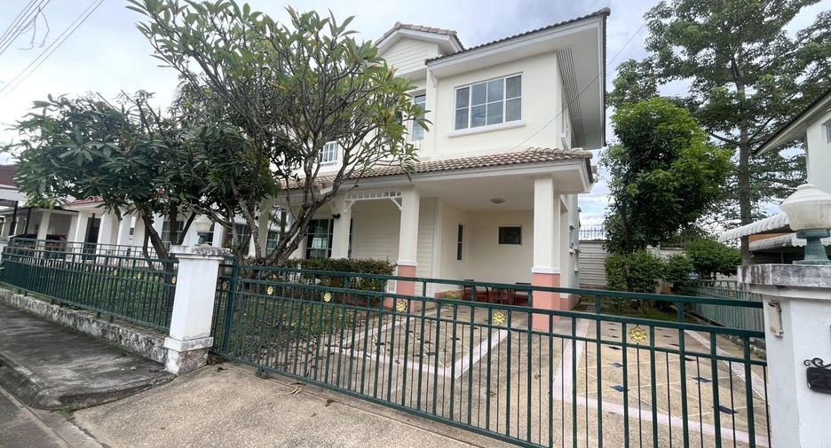 For rent 3 bedrooms house in Mueang Chiang Mai, Chiang Mai