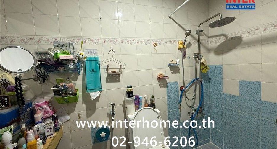 Reihenhaus zum Kauf mit 2 Zimmer in Bang Na, Bangkok