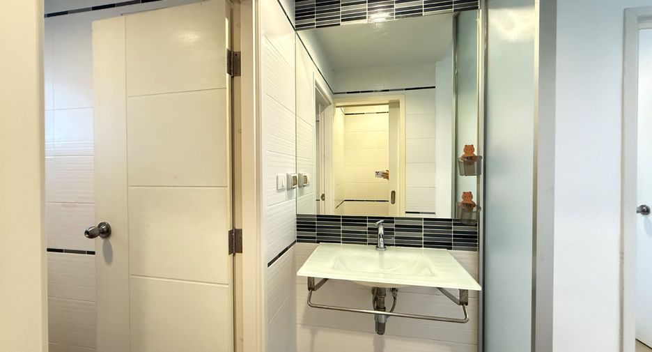 For rent and for sale 2 bedrooms condo in Central Pattaya, Pattaya