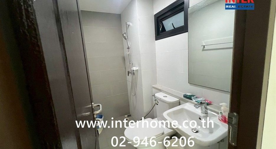Casa en venta de 4 habitaciones en Bang Khun Thian, Bangkok
