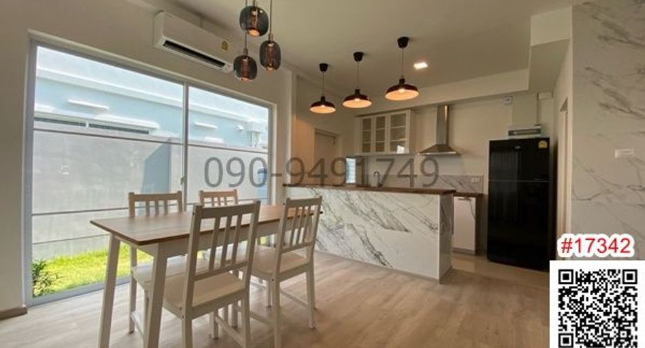 For rent 3 bedrooms townhouse in Prawet, Bangkok