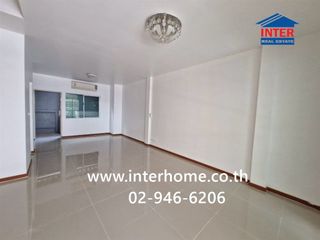 For sale 3 bedrooms townhouse in Mueang Nonthaburi, Nonthaburi