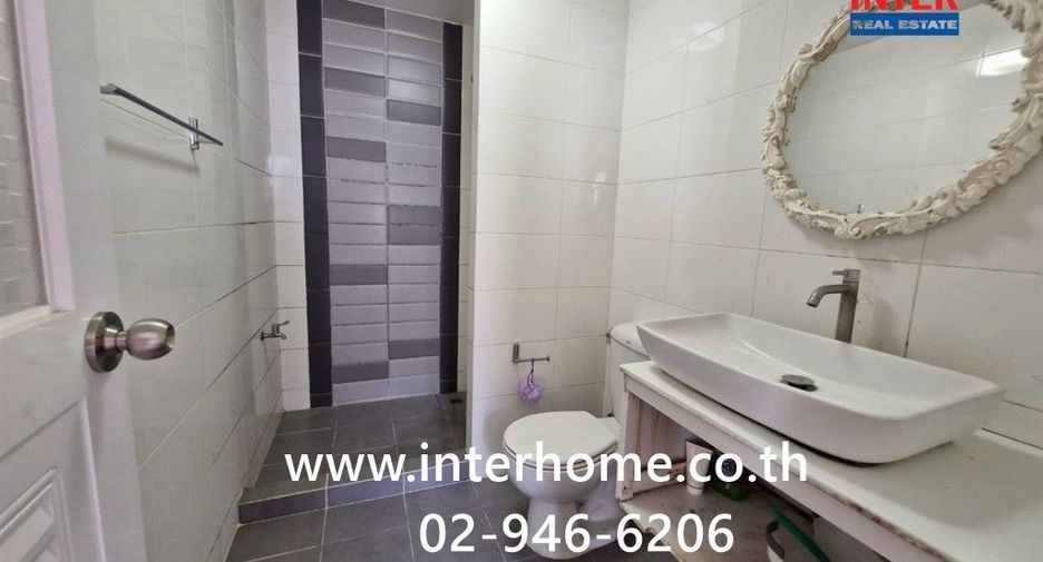 For sale 3 bedrooms townhouse in Mueang Nonthaburi, Nonthaburi