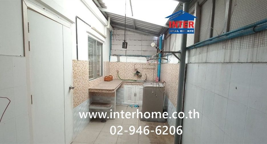 ขาย 3 ห้องนอน ทาวน์เฮ้าส์ ใน เมืองปทุมธานี, ปทุมธานี
