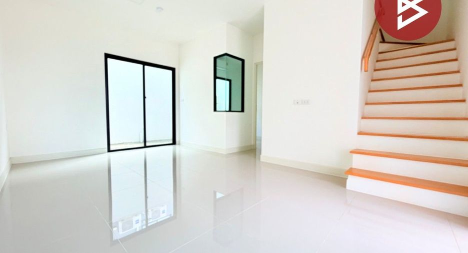 出售 4 卧室 联排别墅 在 Bang Sao Thong, Samut Prakan
