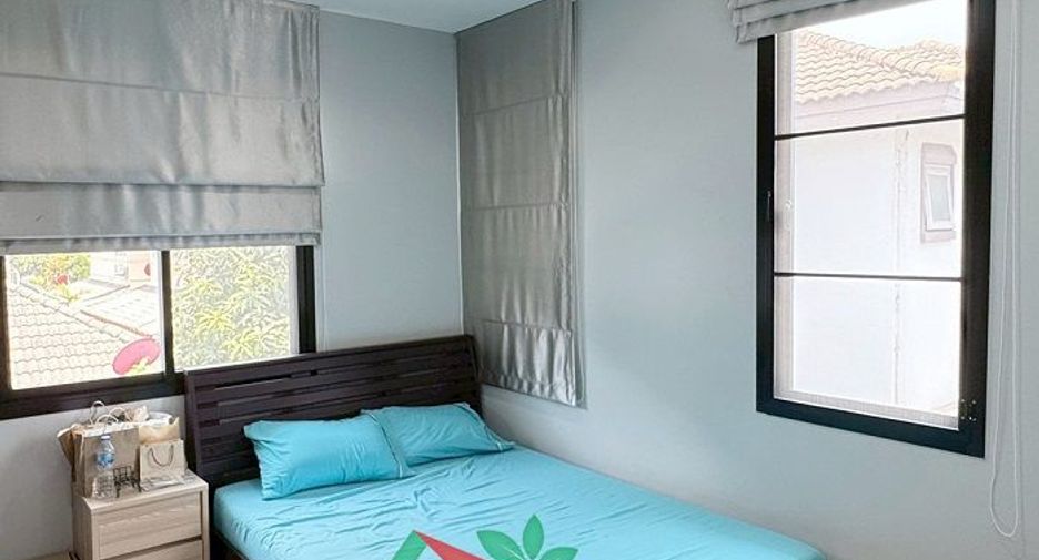 For sale 5 bedrooms house in Sam Phran, Nakhon Pathom