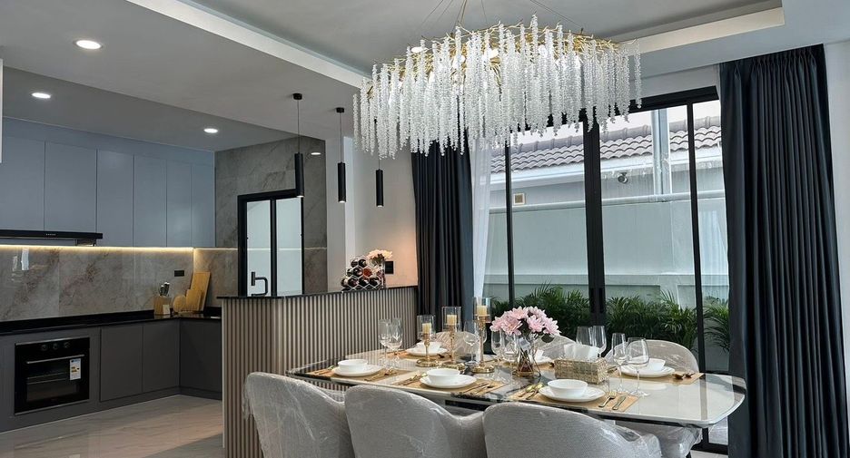 À louer et à vendre 5 chambres villa à Jomtien, Pattaya
