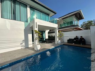 For rent and for sale 5 bedrooms villa in Bang Lamung, Chonburi