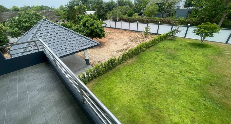 Haus zur Miete und zum Kauf mit 4 Zimmer in San Sai, Chiang Mai