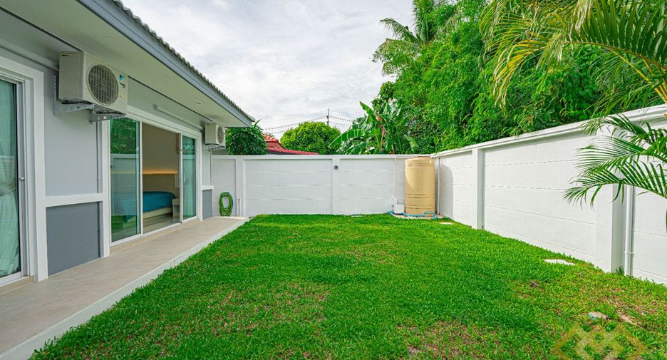 For sale 4 bedrooms house in Huay Yai, Pattaya