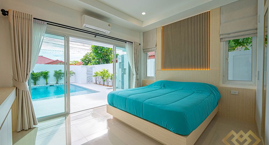 For sale 4 bedrooms house in Huay Yai, Pattaya